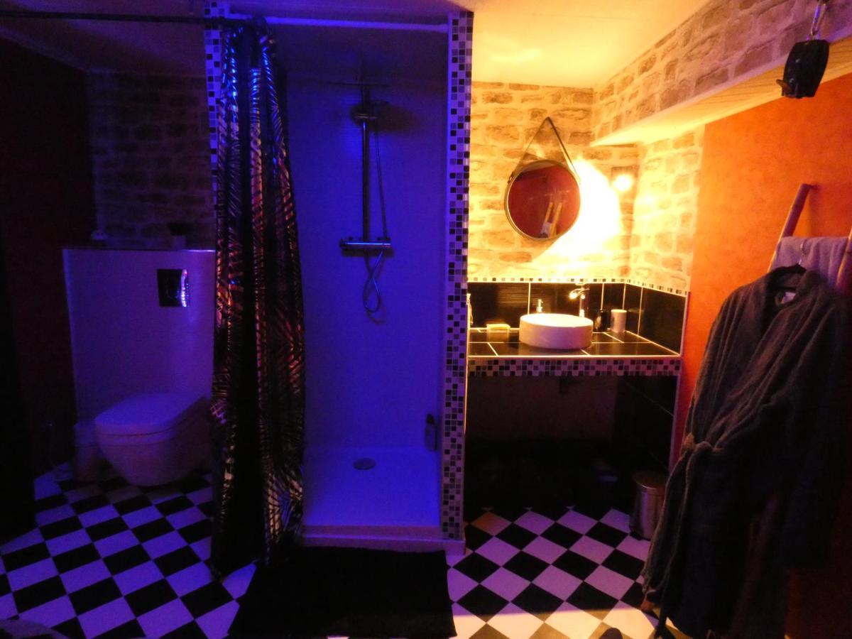 Love Room Le Rouge Et Noir バール エクステリア 写真