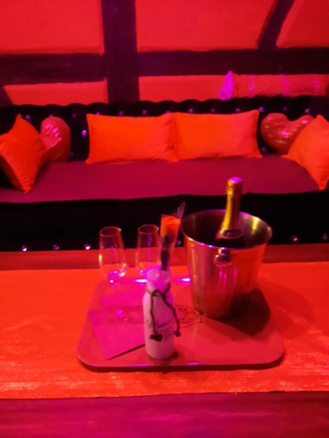 Love Room Le Rouge Et Noir バール エクステリア 写真