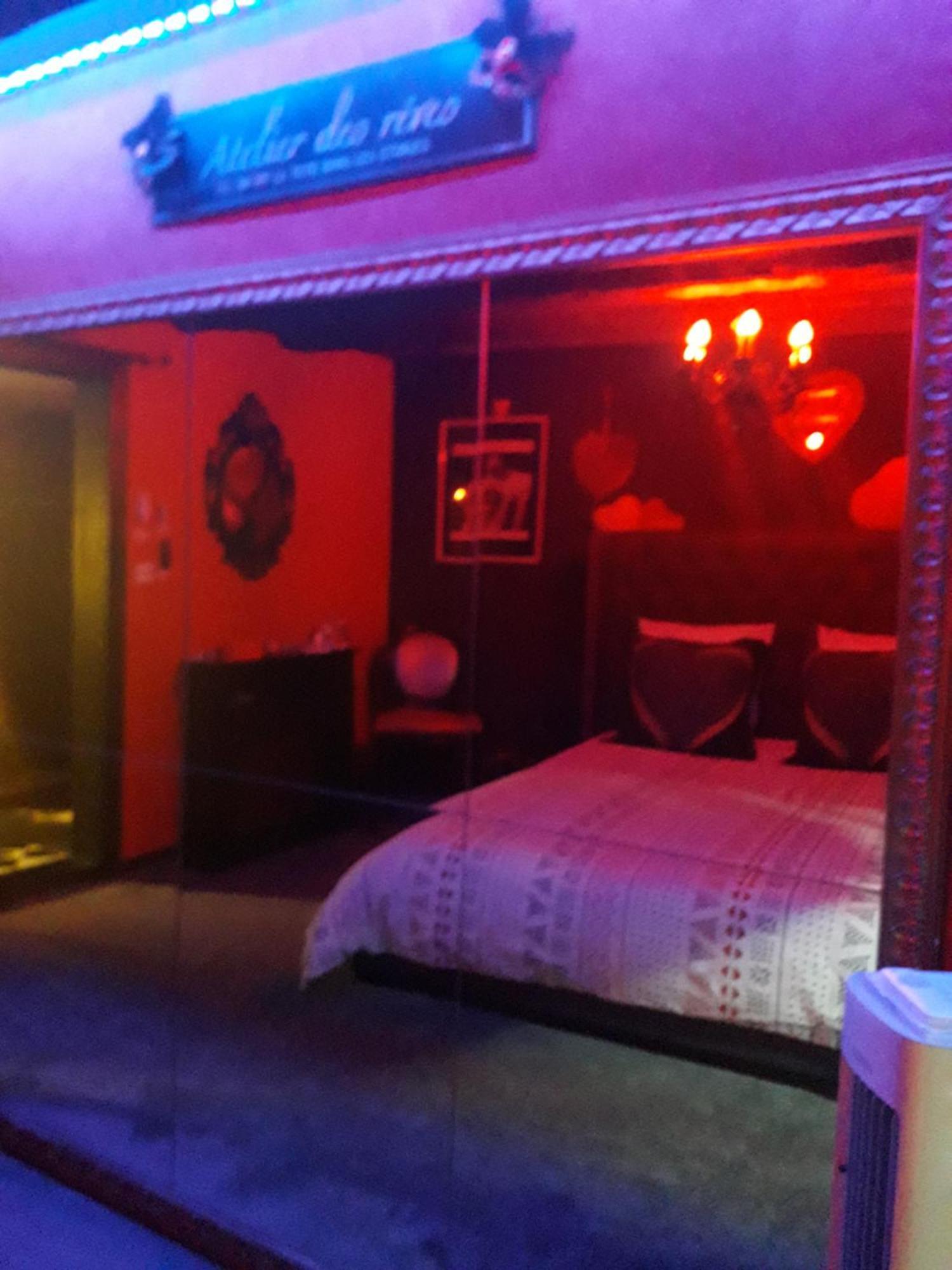 Love Room Le Rouge Et Noir バール エクステリア 写真