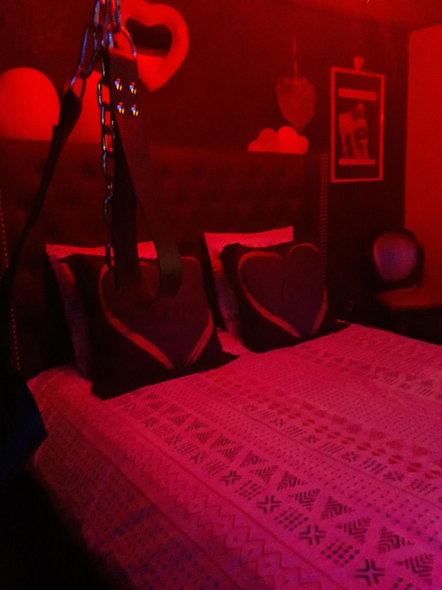 Love Room Le Rouge Et Noir バール エクステリア 写真